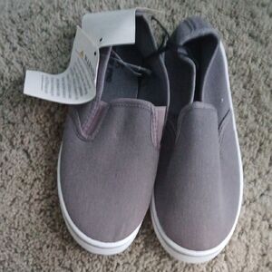 Kids Easy Slip-On Canvas Sneakers in Gray
